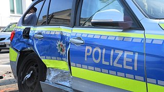 Drei Verletzte bei Unfall mit Streifenwagen in Gütersloh