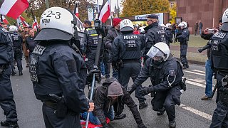 Bielefeld: 14.000 Demonstranten pfeifen Neonazis aus der Stadt