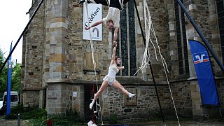 Theater mit Zirkuselementen