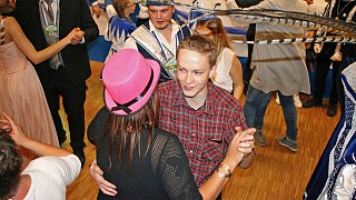 Beverungen: Carnevalsverein Weserbrücke Beverungen feiert Eröffnungsball