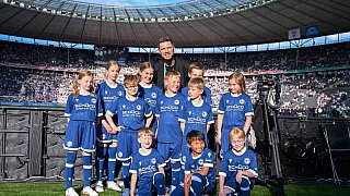 Die elf Einlaufkinder aus OWL bei Arminias Pokalfinale