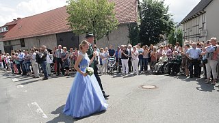 Strahlend schönes Königspaar regiert in Eissen