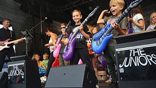 Mittwochs in Verl: Kinder werden zu echten Rockern