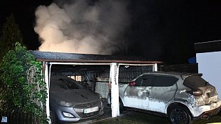 Feuerwehr löscht Großbrand in Steinhagen