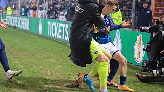 Arminia Bielefeld schlägt Werder Bremen 2:1.
