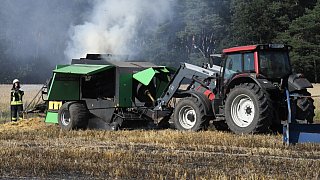 Stoppelfeldbrand in Niehorst