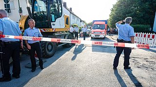 Großeinsatz in Bielefeld: Mann verletzt zwei Menschen mit Schlagwaffe