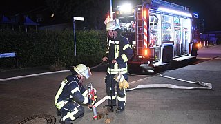 Zwei Verletzte bei Garagenbrand in Sürenheide