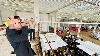 Richtfest bei Delius Delcotex in Jöllenbeck für den Neubau der Halle 5