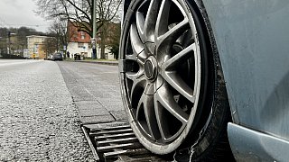 Polizei-Großeinsatz nach Schüssen vorm Bielefelder Landgericht