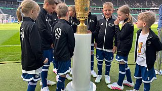 Die elf Einlaufkinder aus OWL bei Arminias Pokalfinale