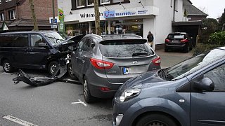 Unfall mit fünf Autos in Gütersloh