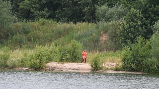 Fußgänger findet Leiche in Blankenhagener Baggersee