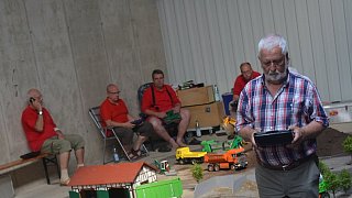 Altenbeken: 5. Brennholztag bei Theo Dommes