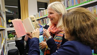 Erster Ehemaligenabend der Schulen St. Michael