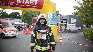 Hunderte starten beim 32. Bielefelder Feuerwehrlauf in Sieker