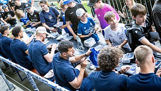 Arminis Sommerfest am 1. Mai auf dem Gelände der Schüco-Arena