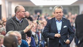 Arminia: Präsidium wieder gewählt und Stadionverkauf zugestimmt