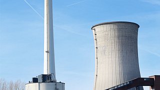 Gütersloher Abrissunternehmer Hagedorn sprengt Kraftwerk Knepper im Ruhrgebiet