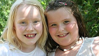 Paul Maar besucht Sommerfest der Grundschule Hiddenhausen