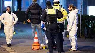 Polizei-Großeinsatz nach Schüssen vorm Bielefelder Landgericht
