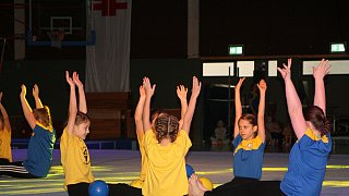 Paderborn: Weihnachtsschauturnen des TSV 1887 Schloß Neuhaus