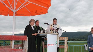 Beverungen: Eröffnung der Weserbrücke und Protestkorso