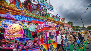 Kirmes auf der Radrennbahn