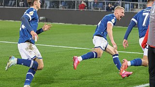 Arminia schlägt Freiburg 3:1.