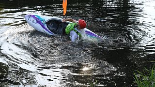 Fischesterben in der Ems: THW pumpt Wasser aus dem Fluss