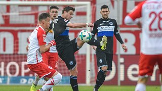 Arminia Bielefeld verliert in Regensburg 3:2