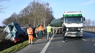 Autofahrer bei Unfall auf der B 64 schwer verletzt