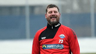 Paderborn: Trainingsauftakt beim SCP