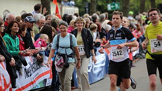 Hermannslauf 2015: Fotos vom Ziel an der Sparrenburg