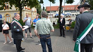 Bierpolonaise der Schützen