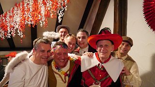 Rödinghausen: 49. Karnevalssitzung zum Thema Jahrmarkt