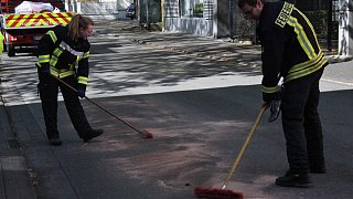 Kilometerlange Ölspur nach Unfall in Gütersloh
