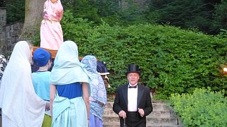 Lübbecke: Gelungene Premiere auf Freilichtbühne Nettelstedt