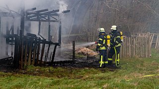 Pferdestall in Flammen