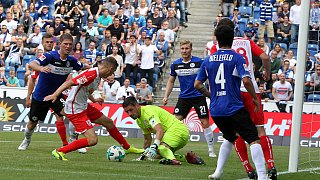 Arminia Bielefeld besiegt Regensburg mit 2:1