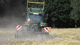 Stoppelfeldbrand in Niehorst