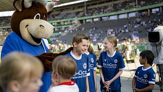 Die elf Einlaufkinder aus OWL bei Arminias Pokalfinale