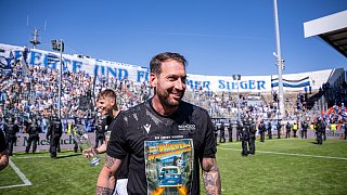 Arminia ist Tabellenführer