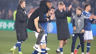 Arminia Bielefeld schlägt Werder Bremen 2:1.