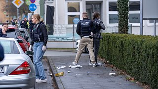 Polizei-Großeinsatz nach Schüssen vorm Bielefelder Landgericht
