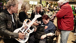 Peter Maffay und Hendrikje Balsmeyer im Marktkauf Bielefeld-Oldentrup