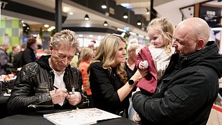 Peter Maffay und Hendrikje Balsmeyer im Marktkauf Bielefeld-Oldentrup