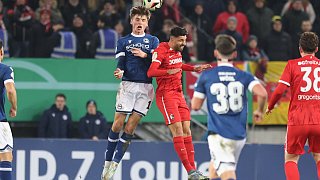 Arminia schlägt Freiburg 3:1.