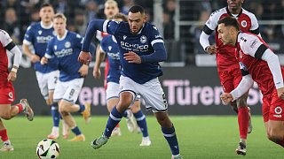 Arminia Bielefeld schlägt Viktoria Köln 2:0.
