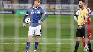 Arminia Bielefeld schlägt Viktoria Köln 2:0.